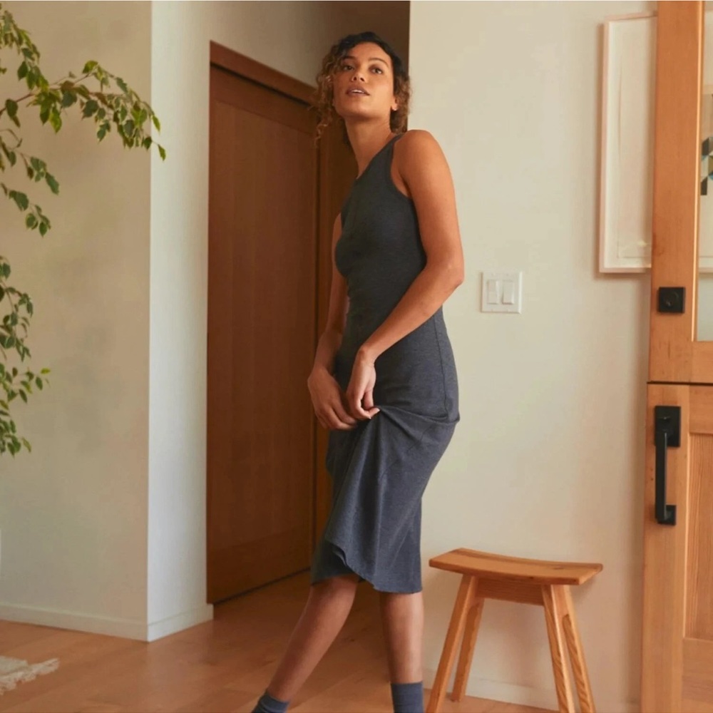 LUNYA Women’s Restore Fitted Dress Mercurial Grey Heather
